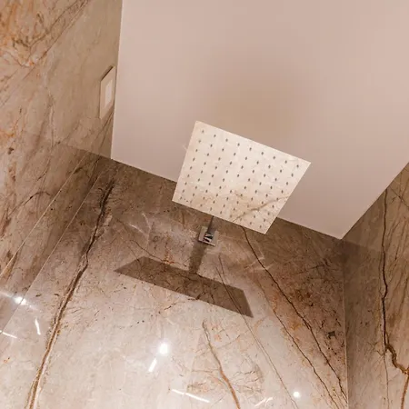 Royal - 5 Min From Train Station & Private Parking Lejlighed Venedig