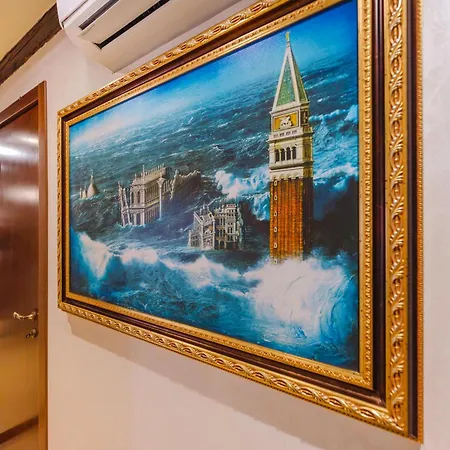 Royal - 5 Min From Train Station & Private Parking Lejlighed